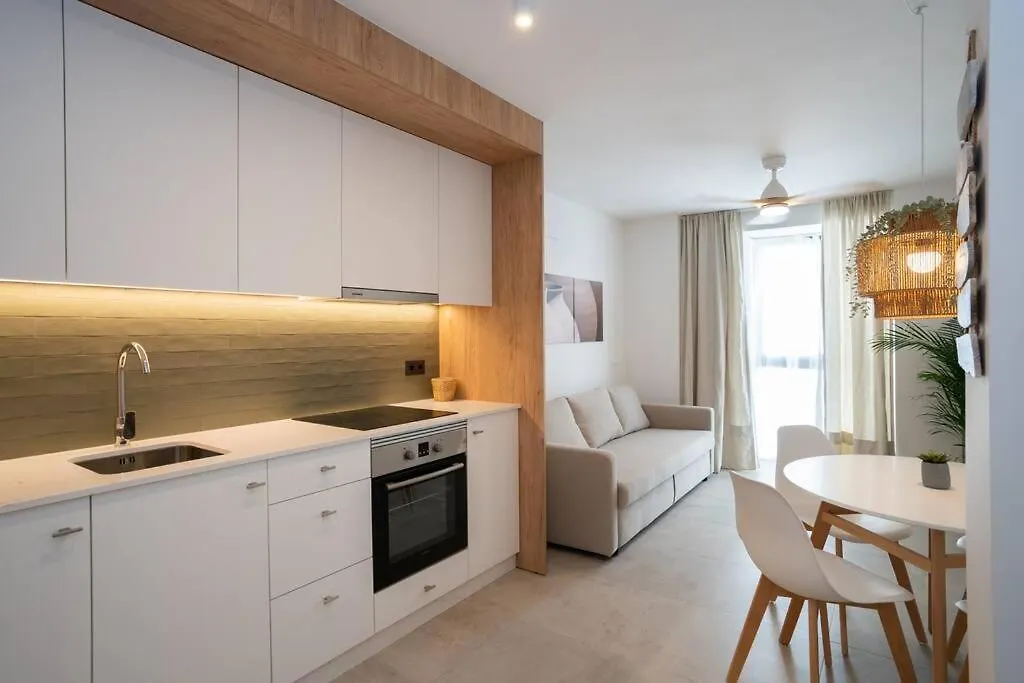 Sahara Apt Central Benalmadena 0*,  Spain